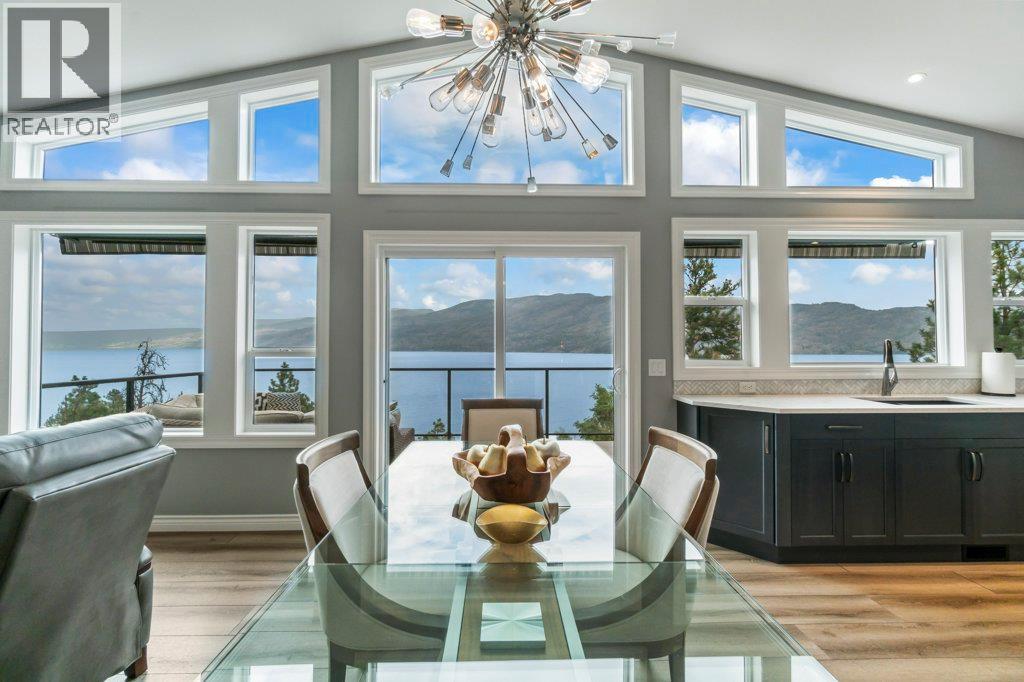  3949 Desert Pines Avenue, Peachland