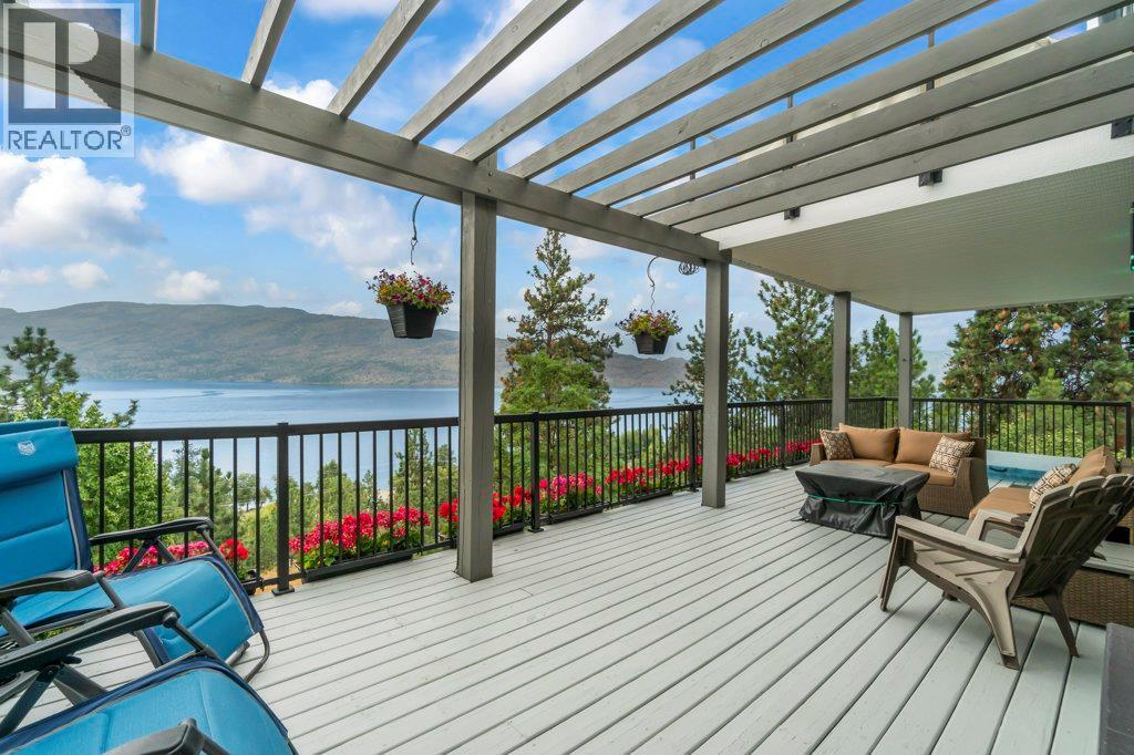  3949 Desert Pines Avenue, Peachland