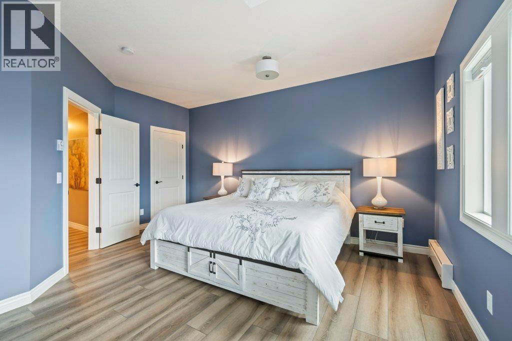  3949 Desert Pines Avenue, Peachland