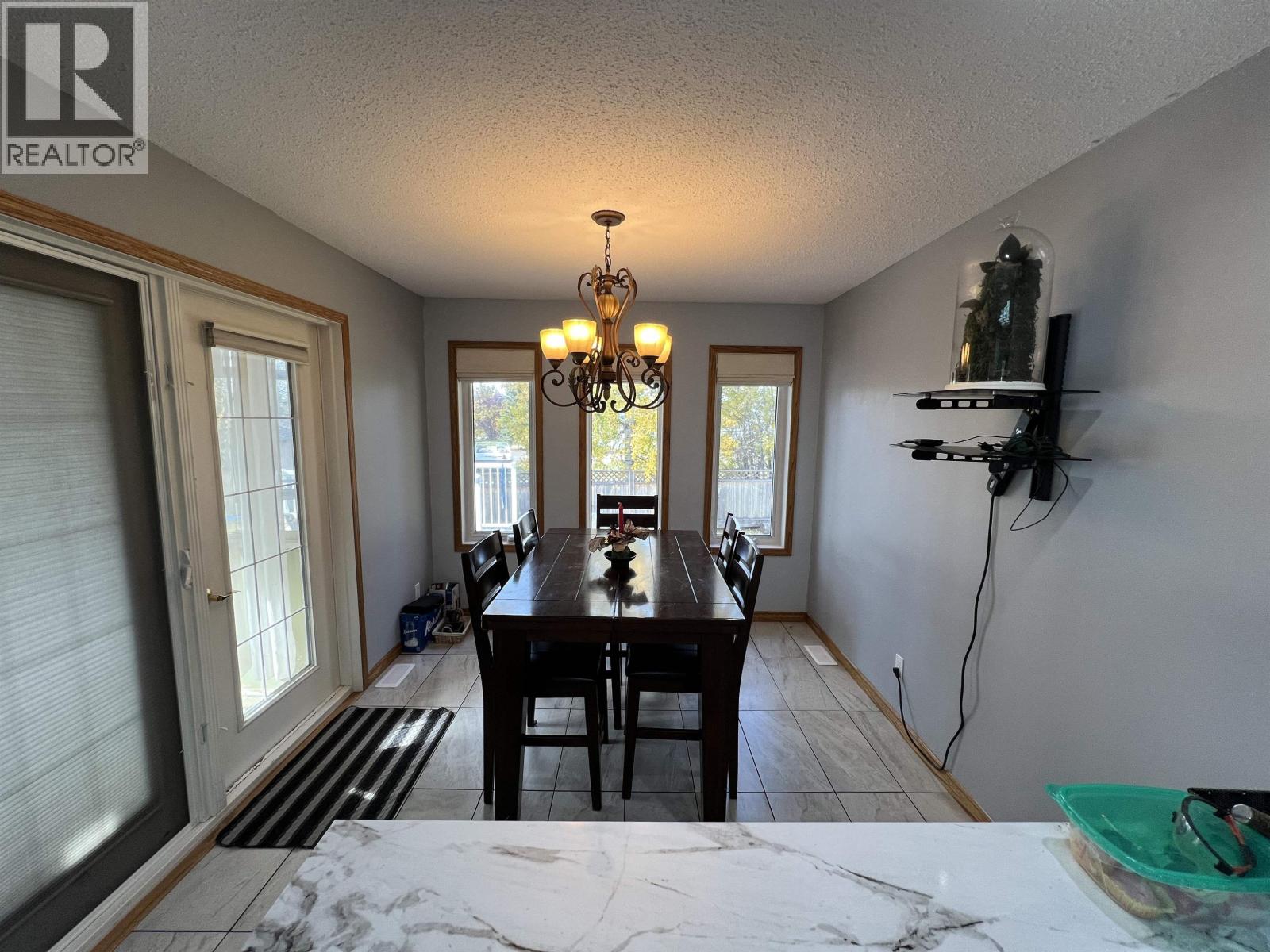 5551 MAXHAMISH CRESCENT, Fort Nelson