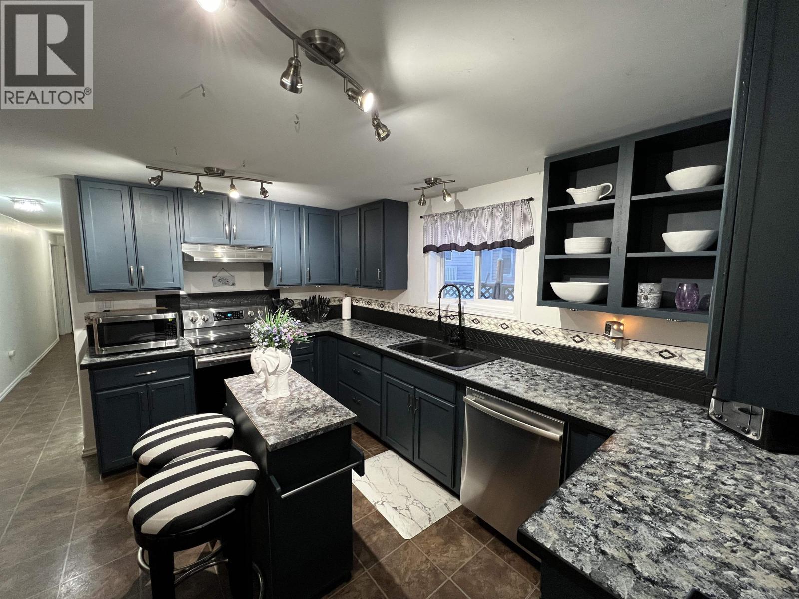 5228 40TH STREET, Fort Nelson