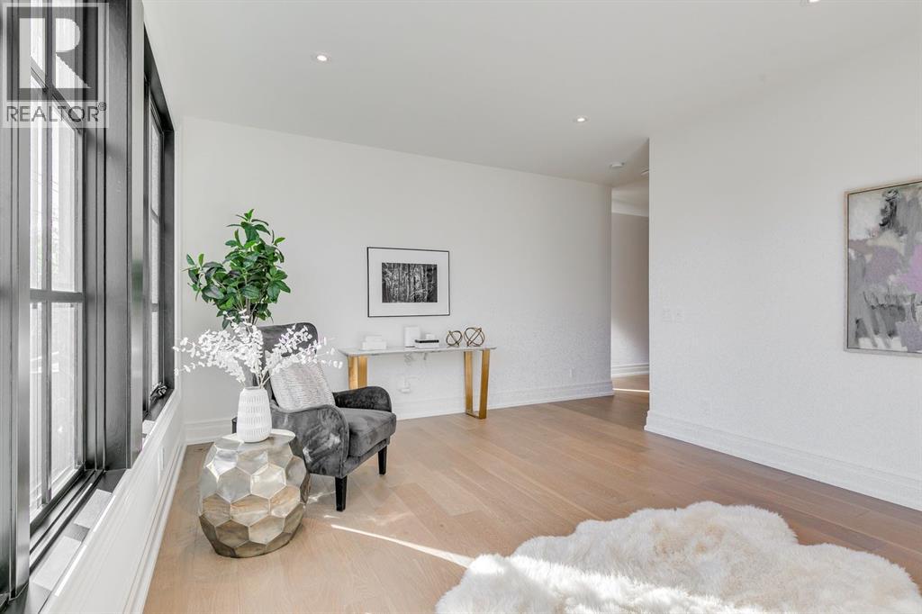 Single Family House for Sale in  Roxboro Road SW Roxboro Calgary 