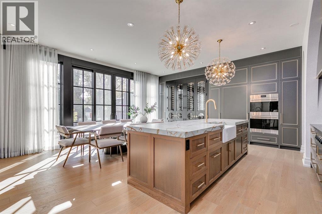 Single Family House for Sale in  Roxboro Road SW Roxboro Calgary 