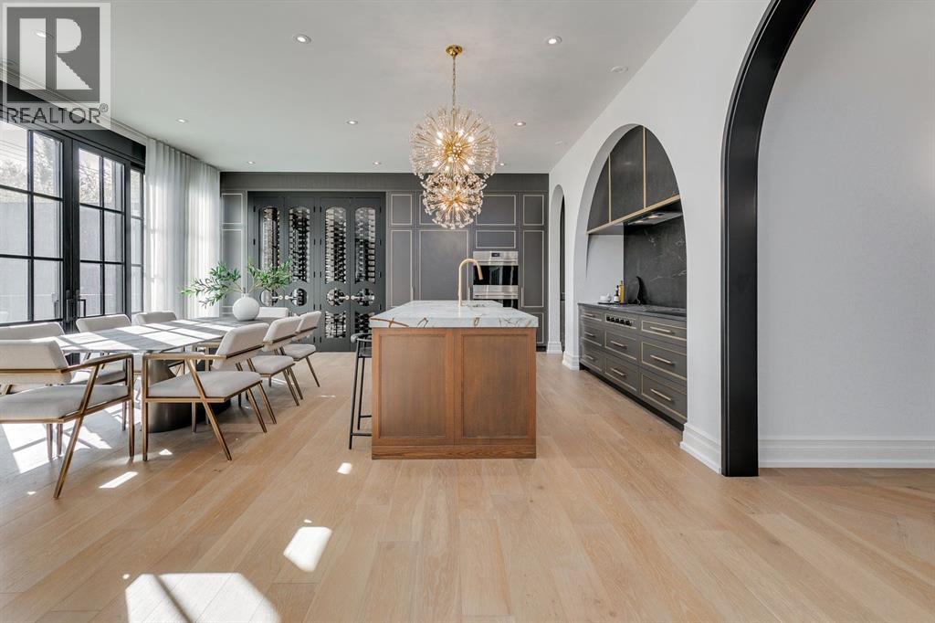 Single Family House for Sale in  Roxboro Road SW Roxboro Calgary 
