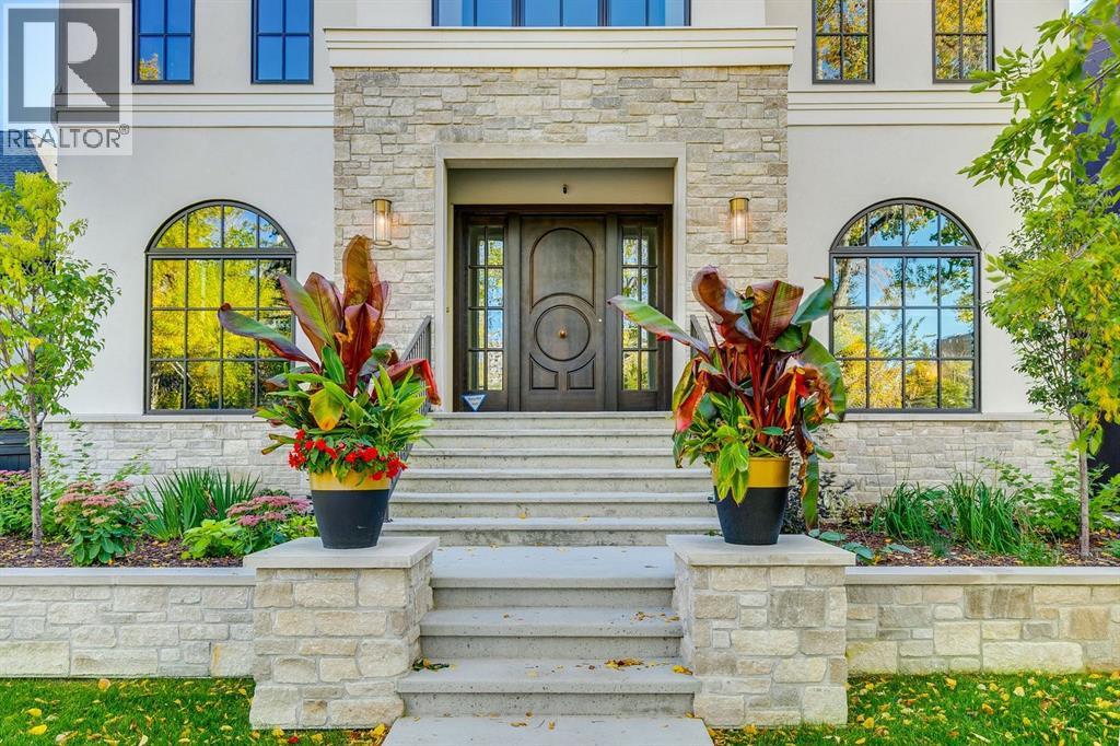 Single Family House for Sale in  Roxboro Road SW Roxboro Calgary 