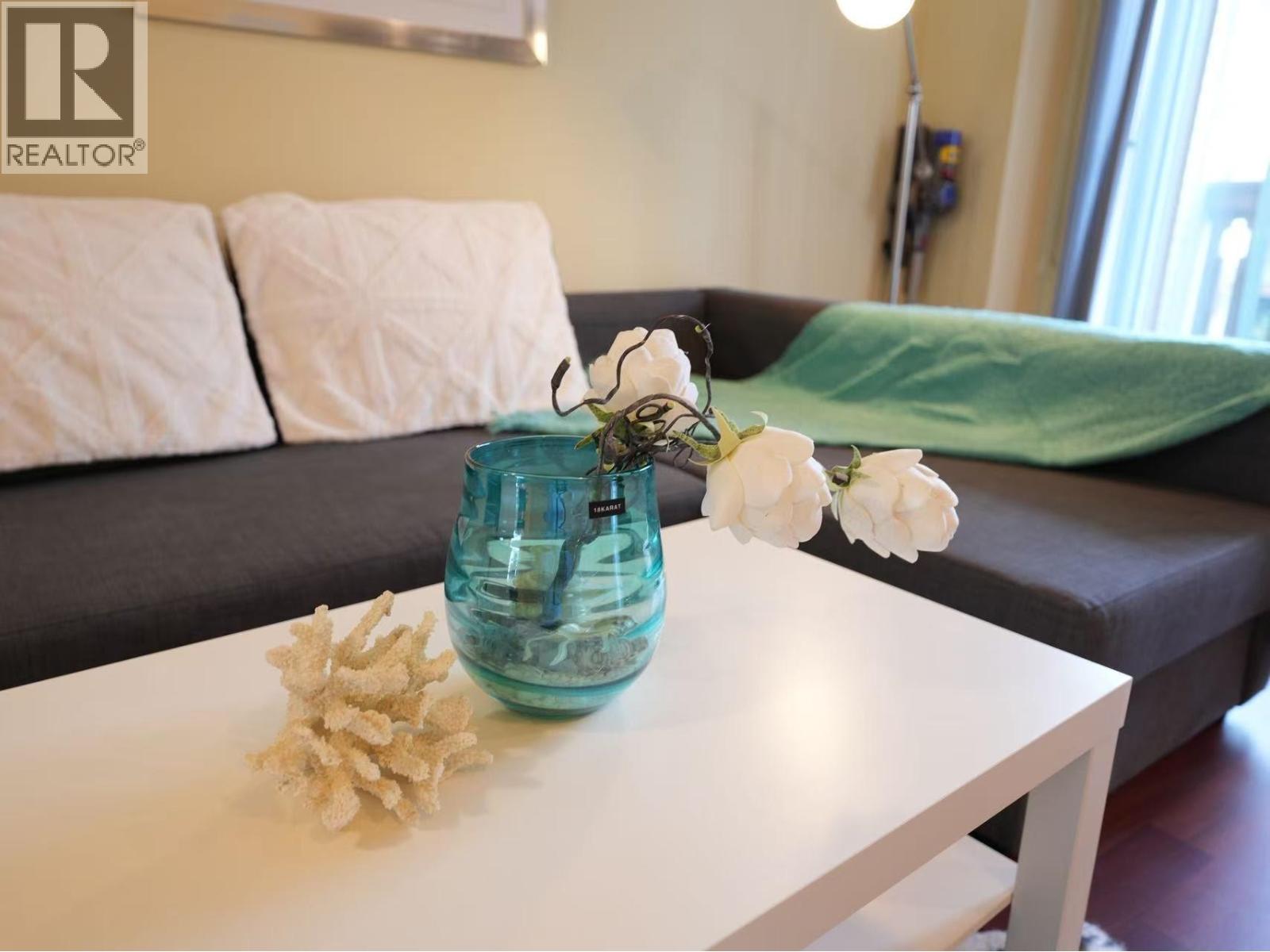 2 7100 LYNNWOOD DRIVE, Richmond