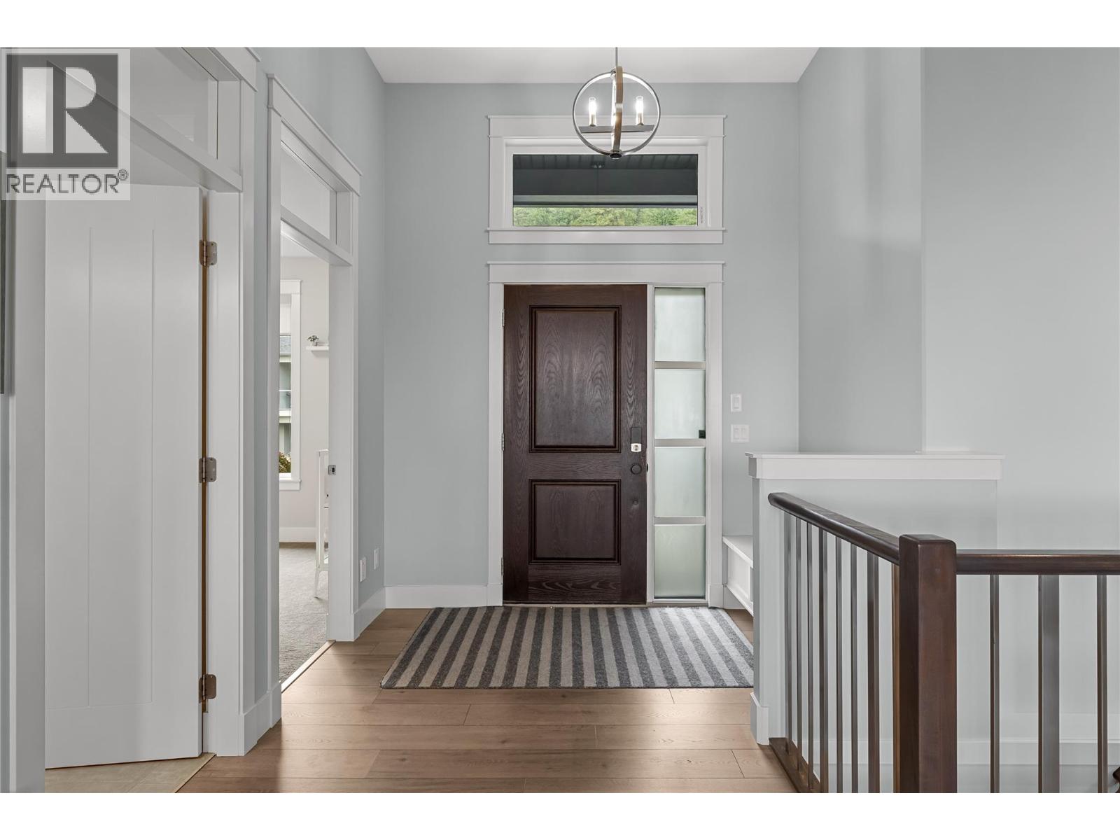  2573 Crown Crest Drive, West Kelowna