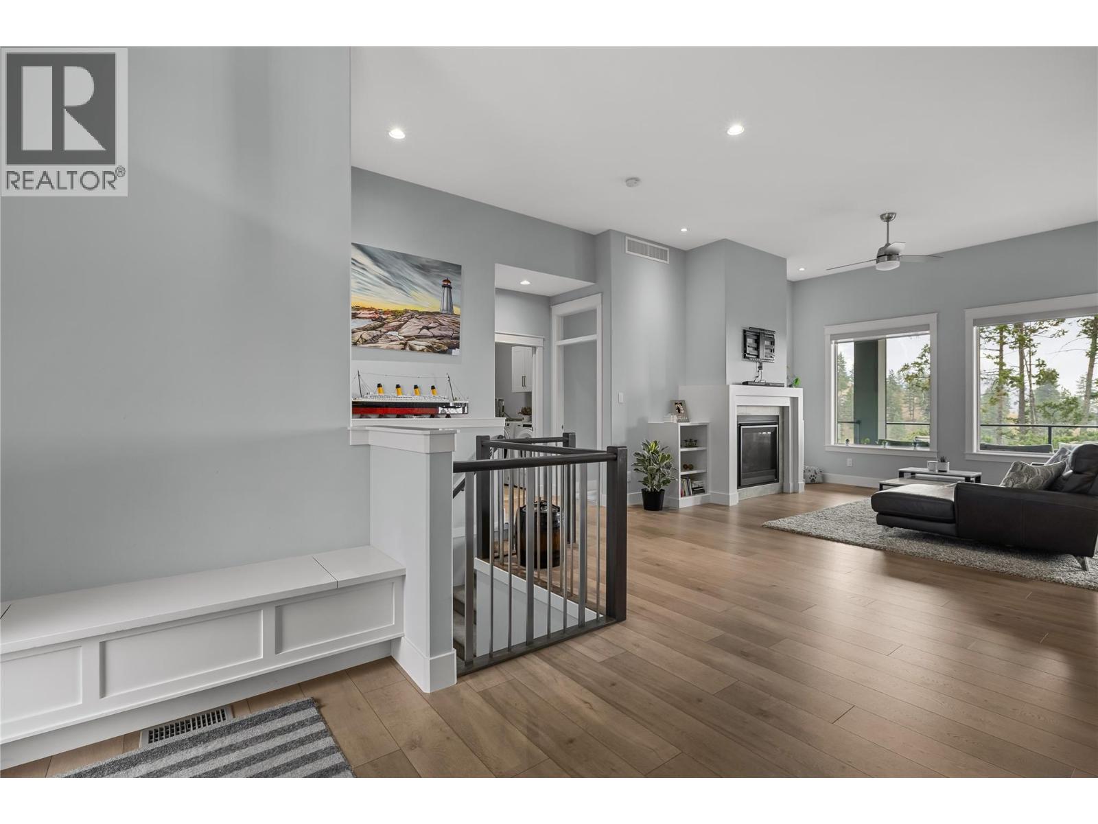  2573 Crown Crest Drive, West Kelowna