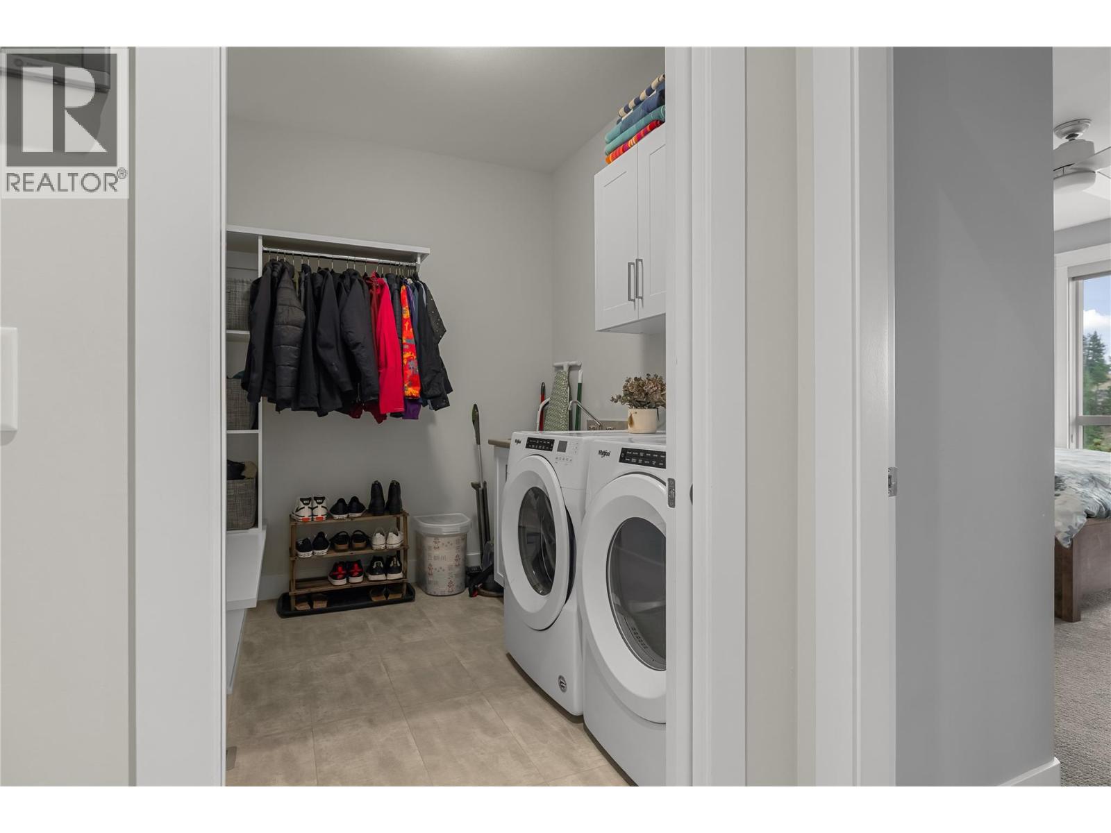  2573 Crown Crest Drive, West Kelowna