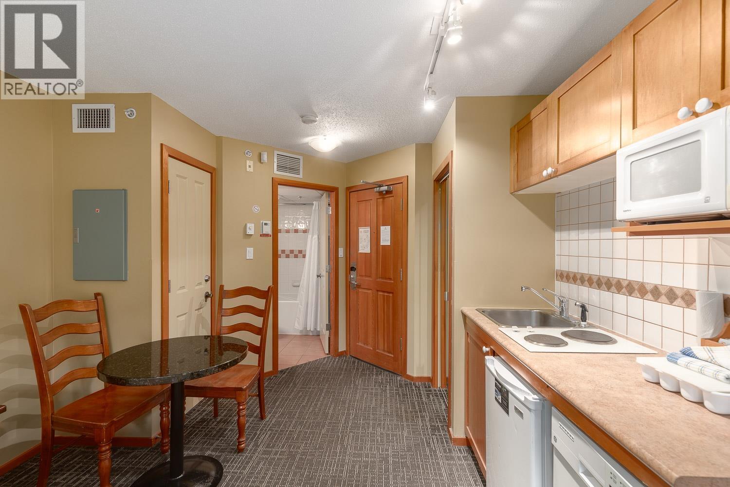 301 4315 NORTHLANDS BOULEVARD, Whistler