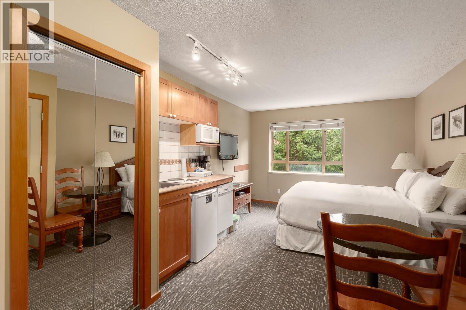 301 4315 NORTHLANDS BOULEVARD, Whistler