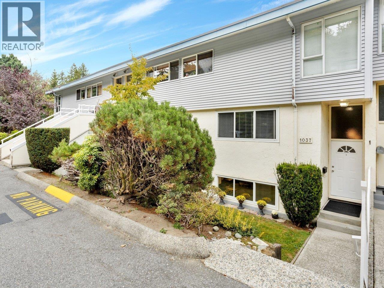 1037 CECILE DRIVE, Port Moody