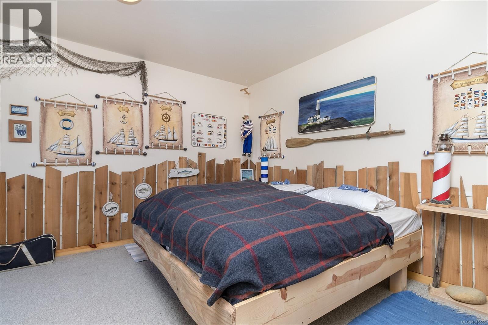1860 Ashling Rd, Qualicum Beach