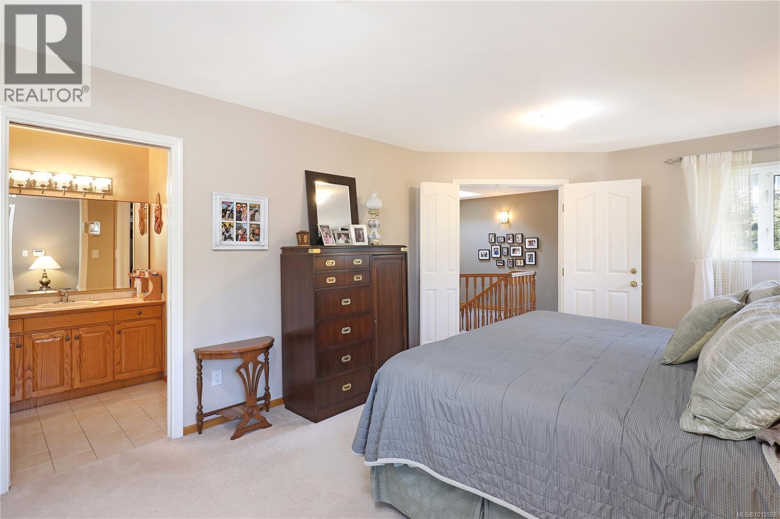 2371 Steelhead Rd, Campbell River