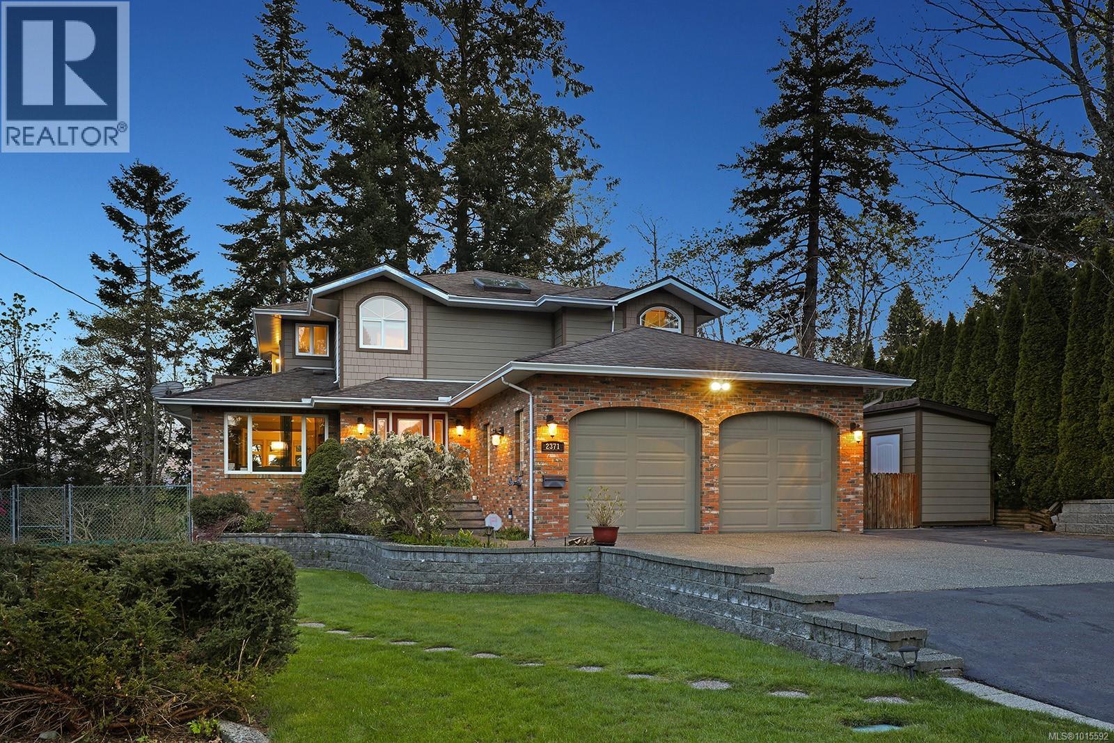 2371 Steelhead Rd, Campbell River
