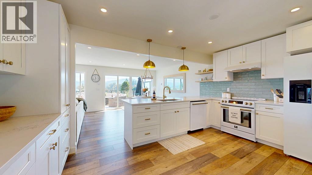 405 S FLETCHER ROAD, Gibsons