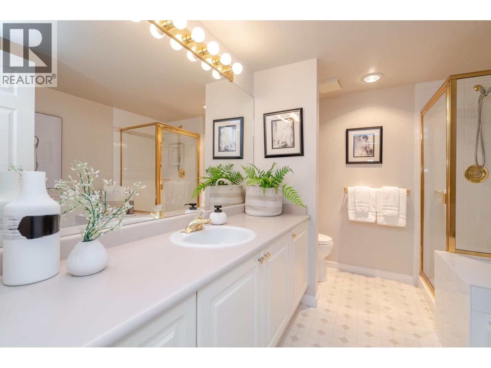 108 5556 14TH AVENUE, Tsawwassen