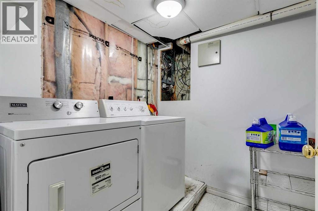 Single Family House for Sale in  Allandale Close SE Acadia Calgary 