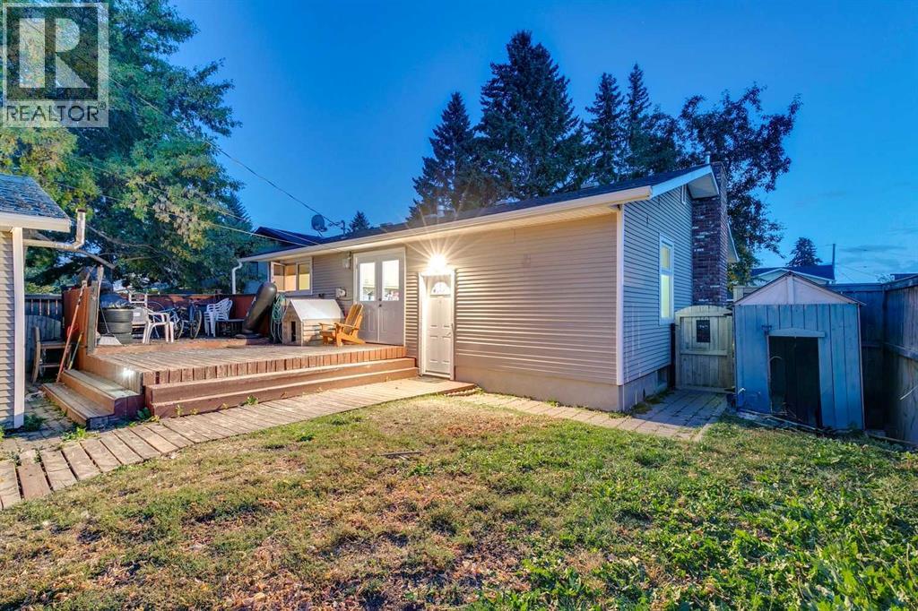 Single Family House for Sale in  Allandale Close SE Acadia Calgary 