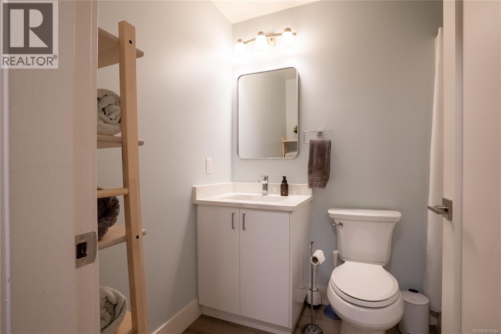103 631 Brookside Road, Colwood