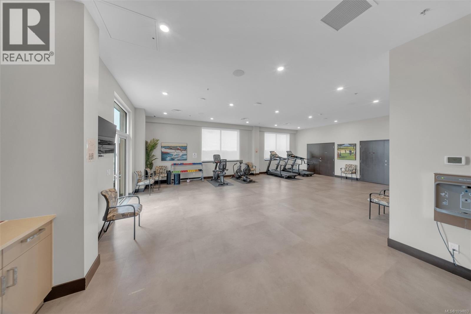 1009 622 Admirals Road, Esquimalt