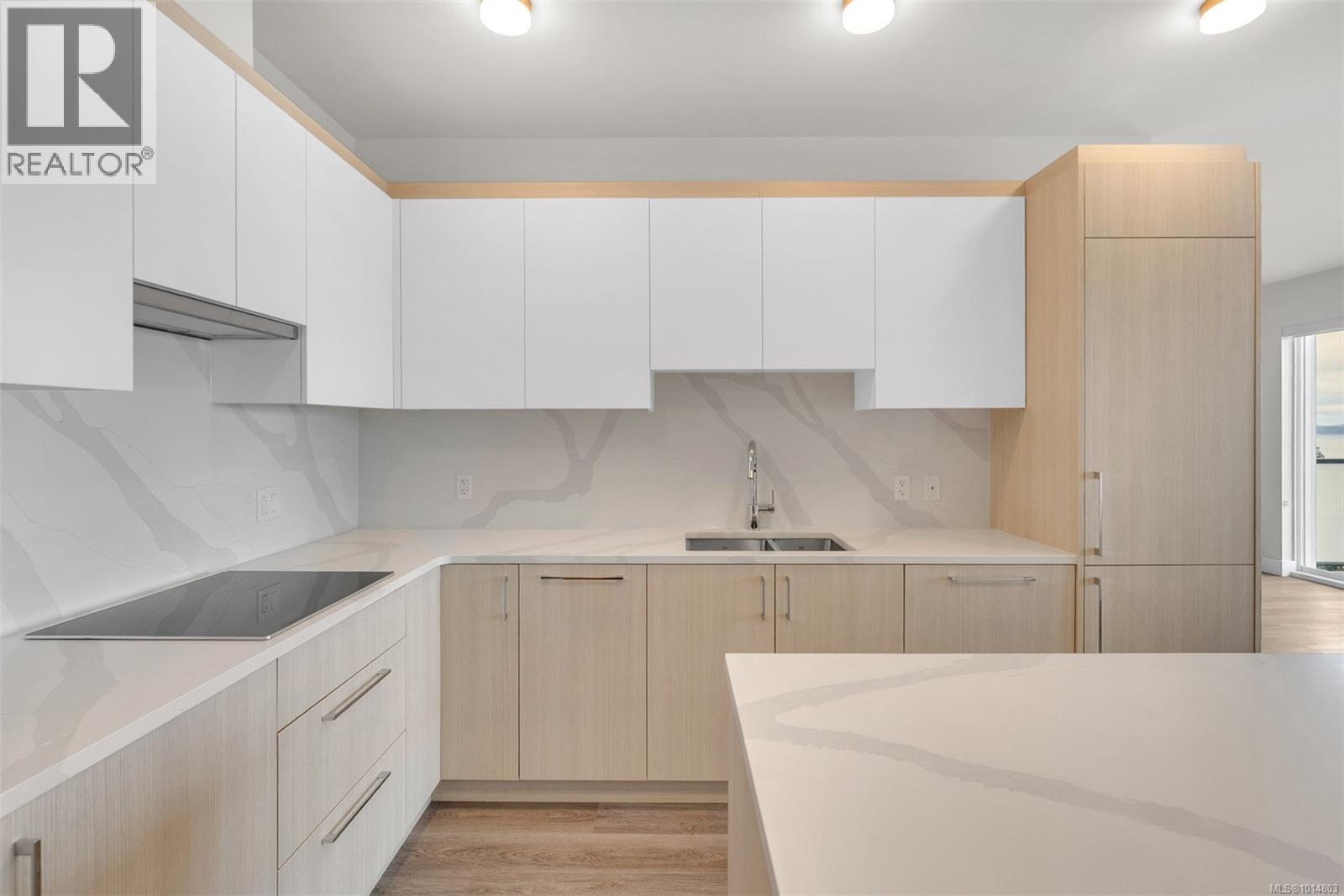 1009 622 Admirals Road, Esquimalt