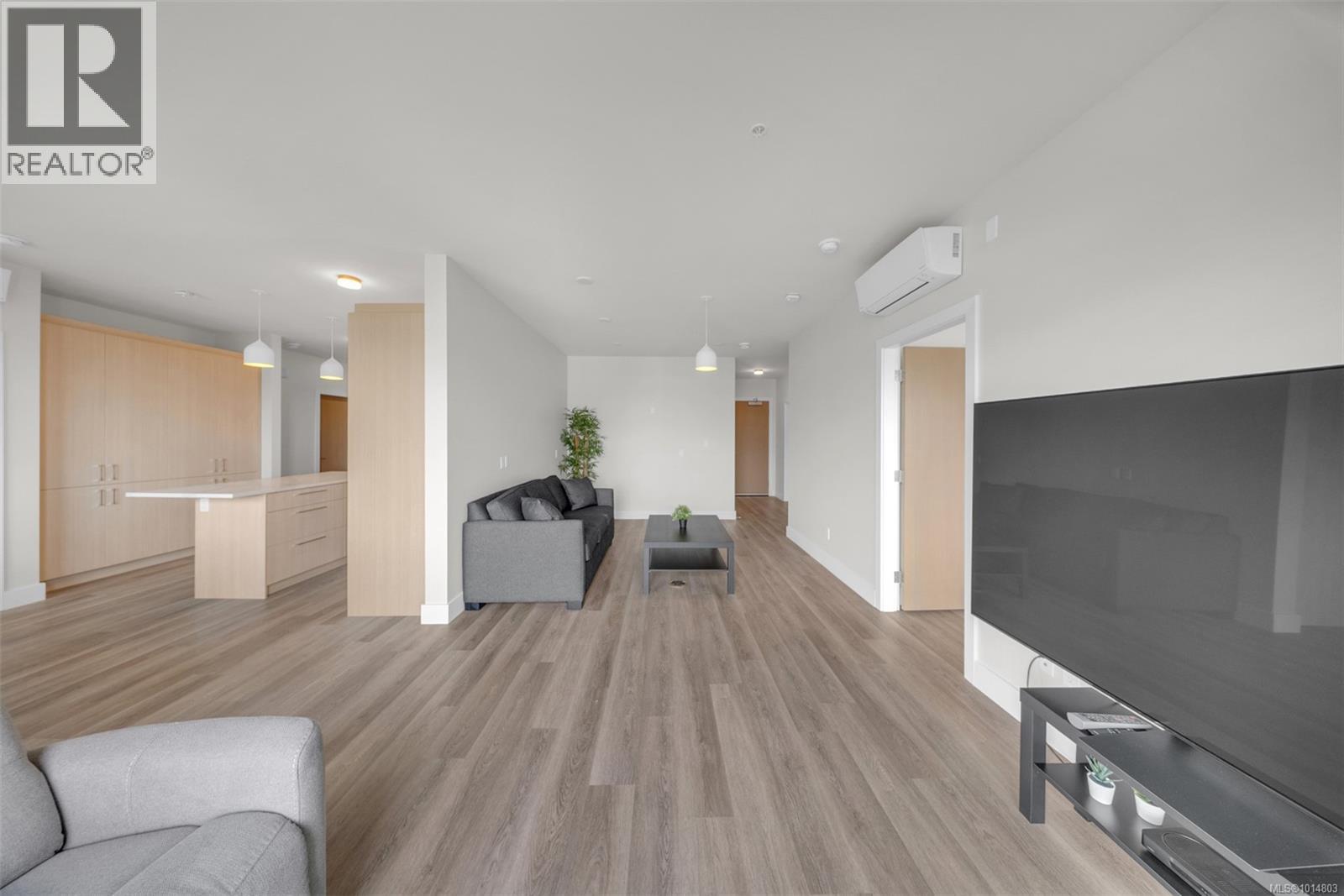 1009 622 Admirals Road, Esquimalt