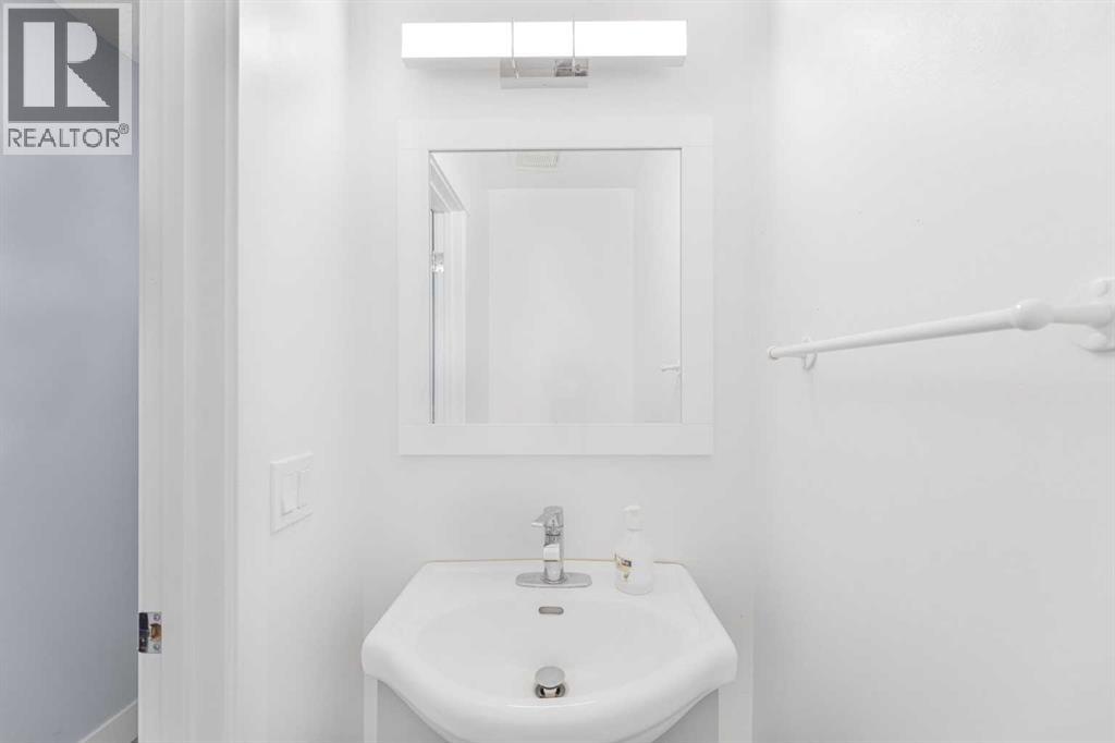 Single Family House 4 Level for Sale in  Brae Glen Road SW Braeside Calgary 