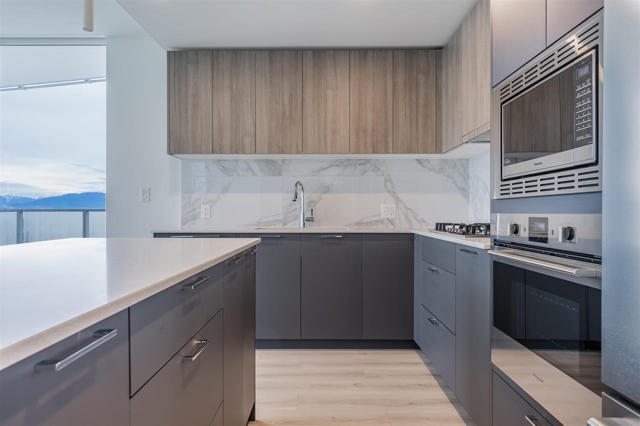 2206 8551 201 STREET, Langley