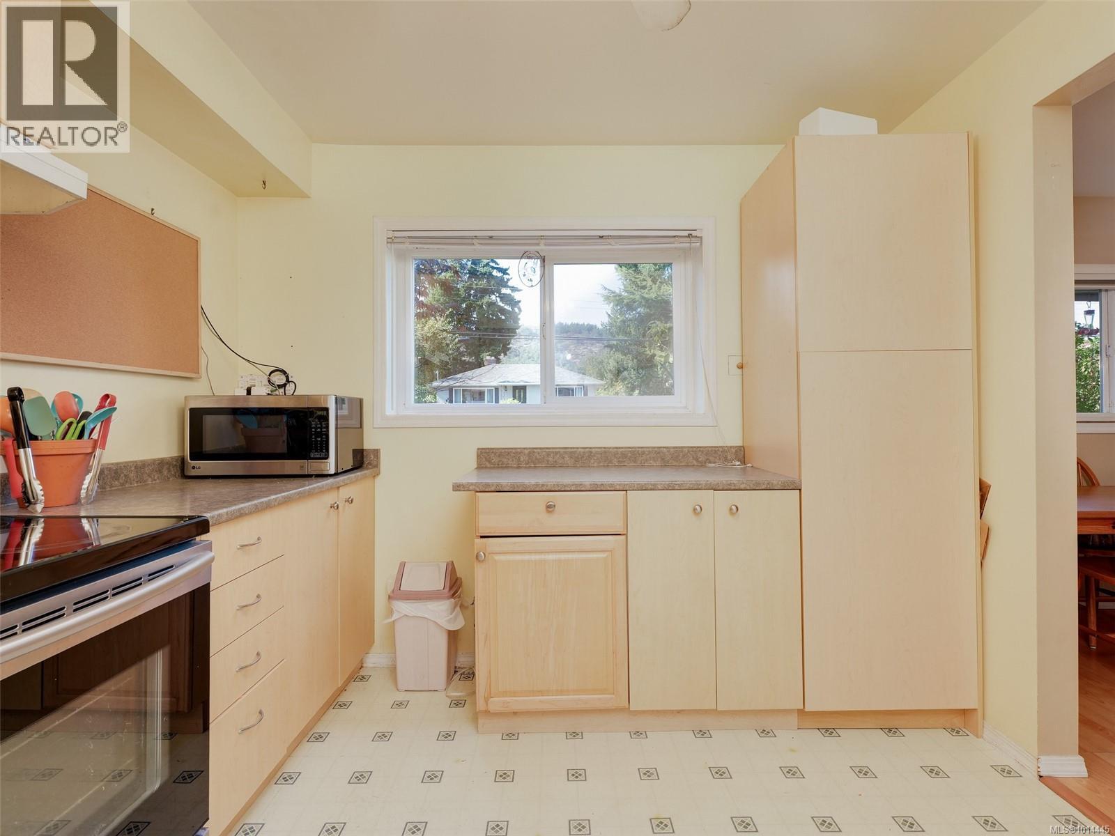  4433 Majestic Drive, Saanich