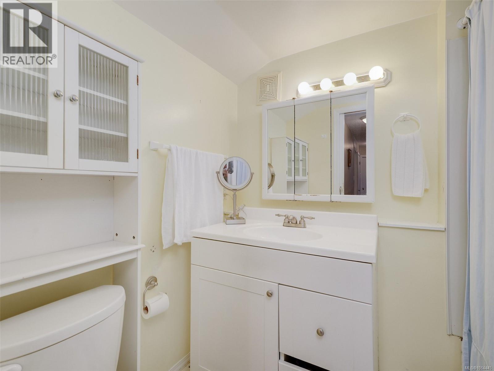  4433 Majestic Drive, Saanich