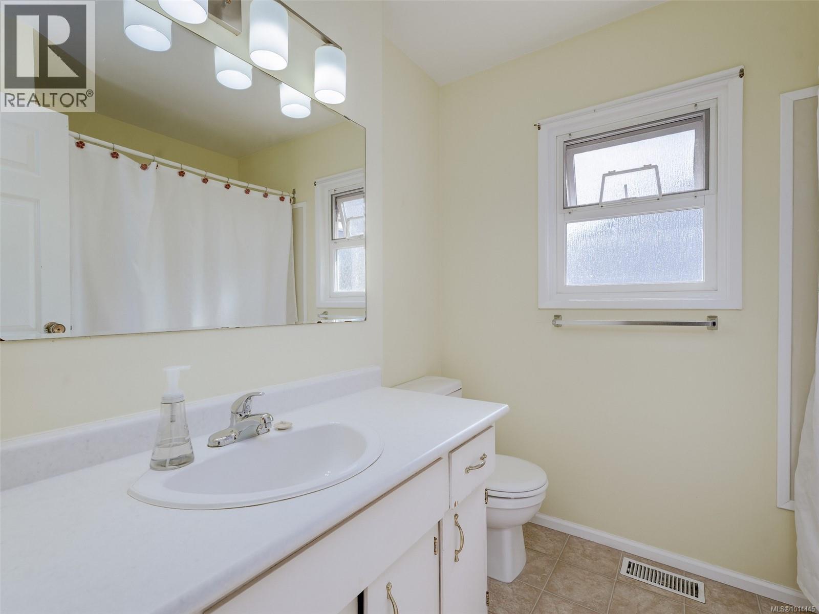  4433 Majestic Drive, Saanich