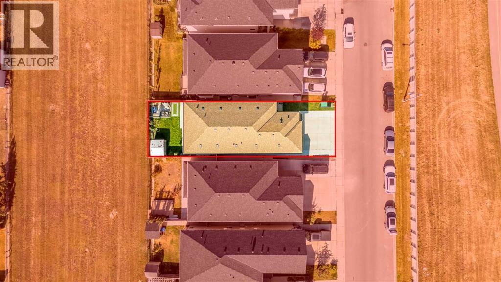 Single Family House for Sale in  Taralake Manor NE Taradale Calgary 