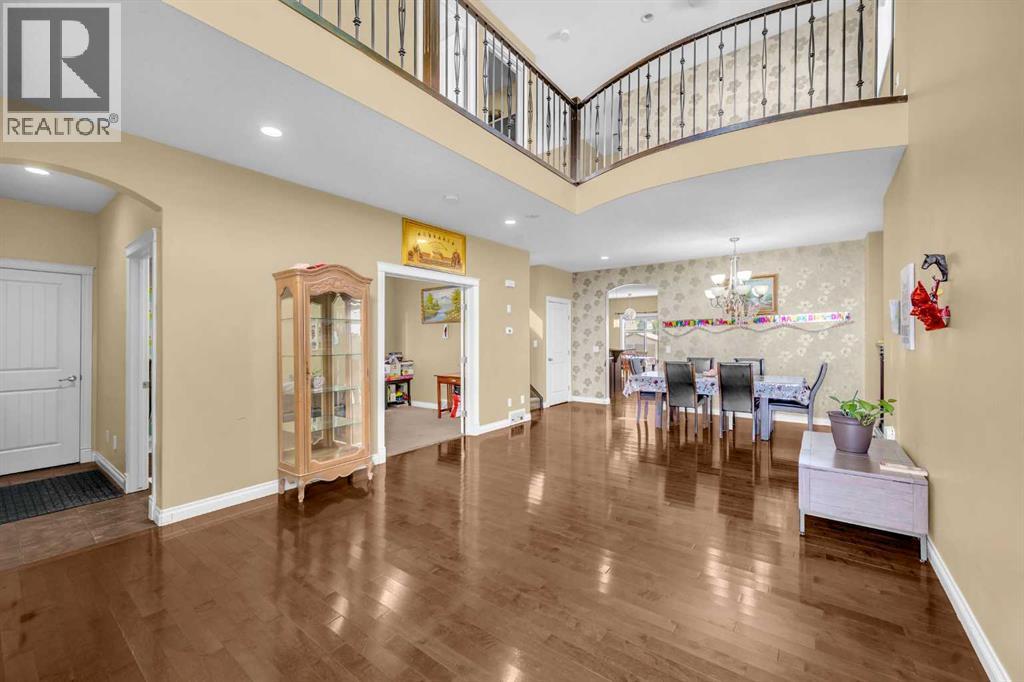 Single Family House for Sale in  Taralake Manor NE Taradale Calgary 