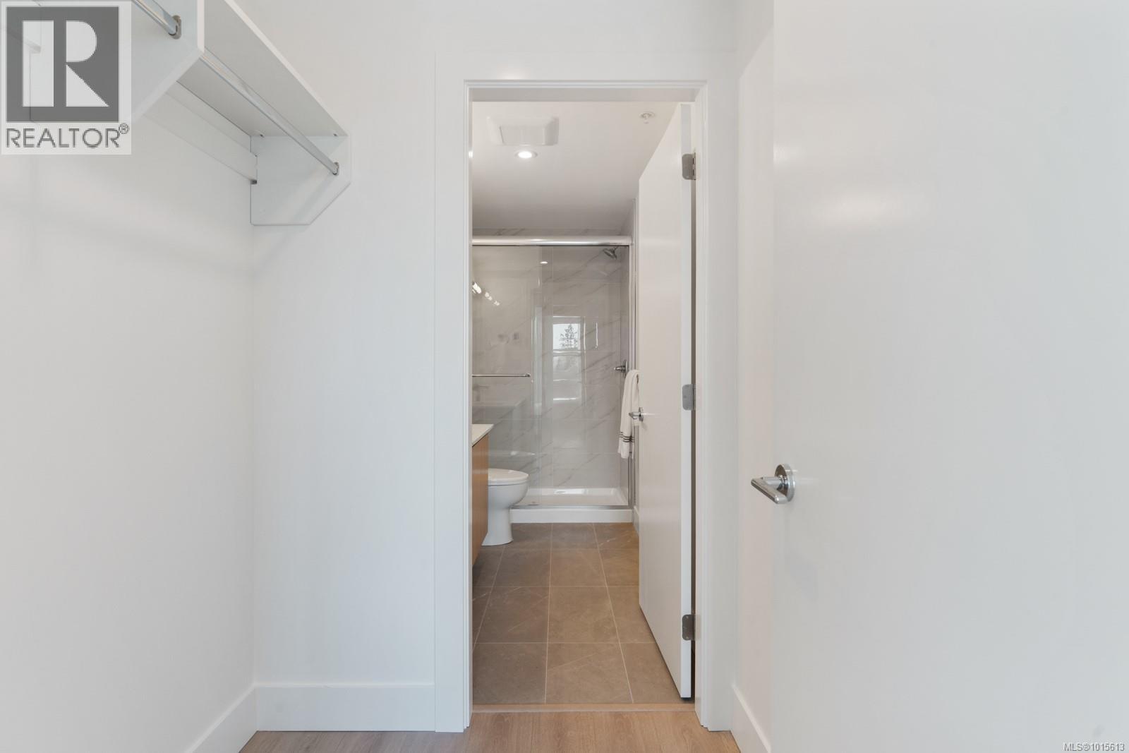 303 258 Helmcken Road, View Royal
