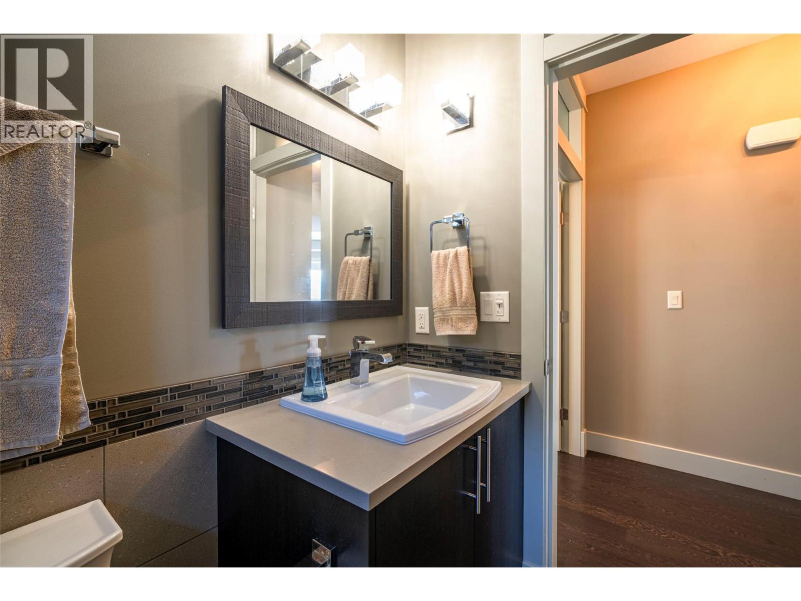  4134 Camelback Way, Vernon