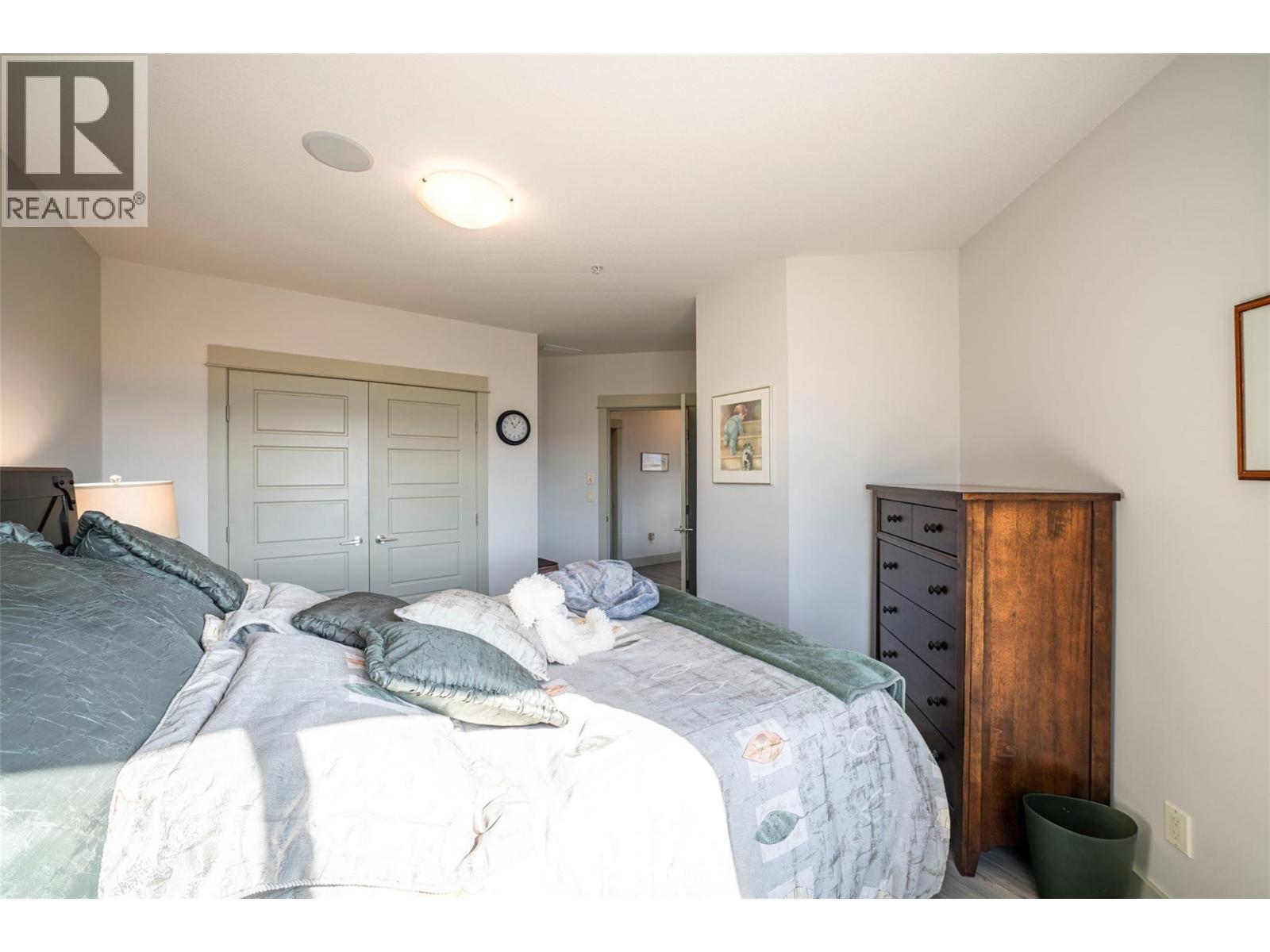  4134 Camelback Way, Vernon
