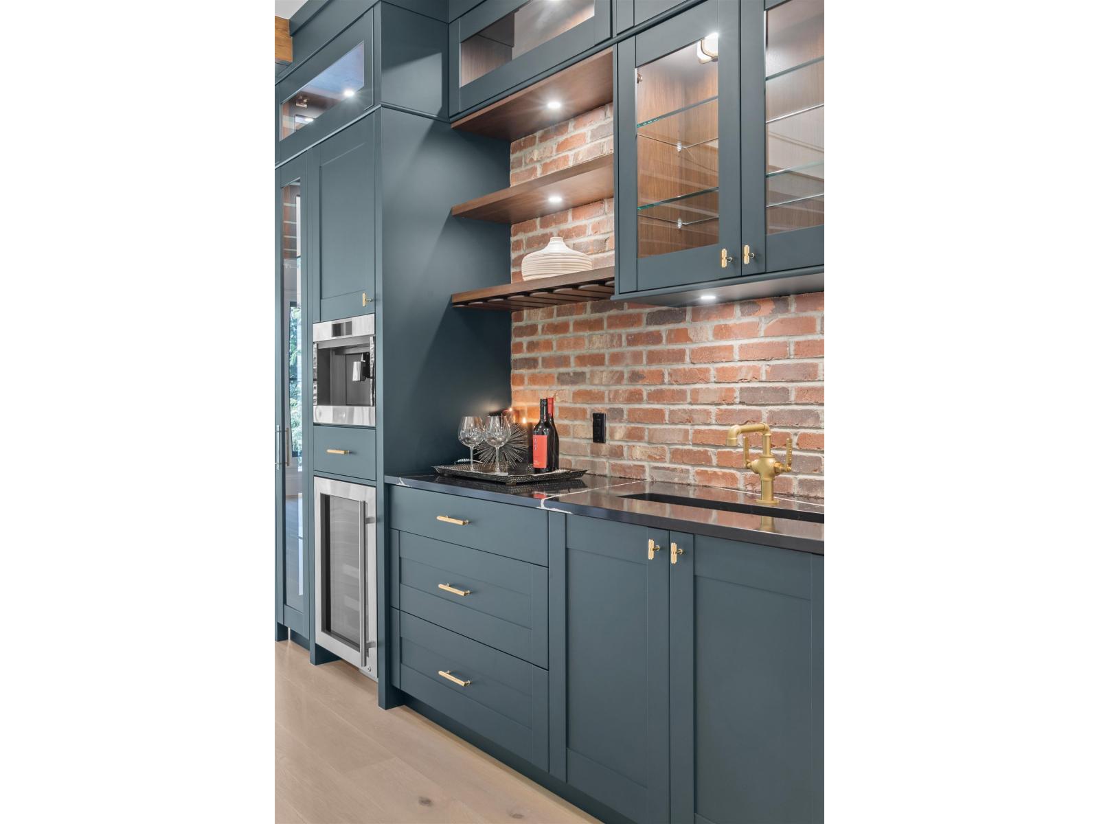 2422 CHRISTOPHERSON ROAD, Surrey