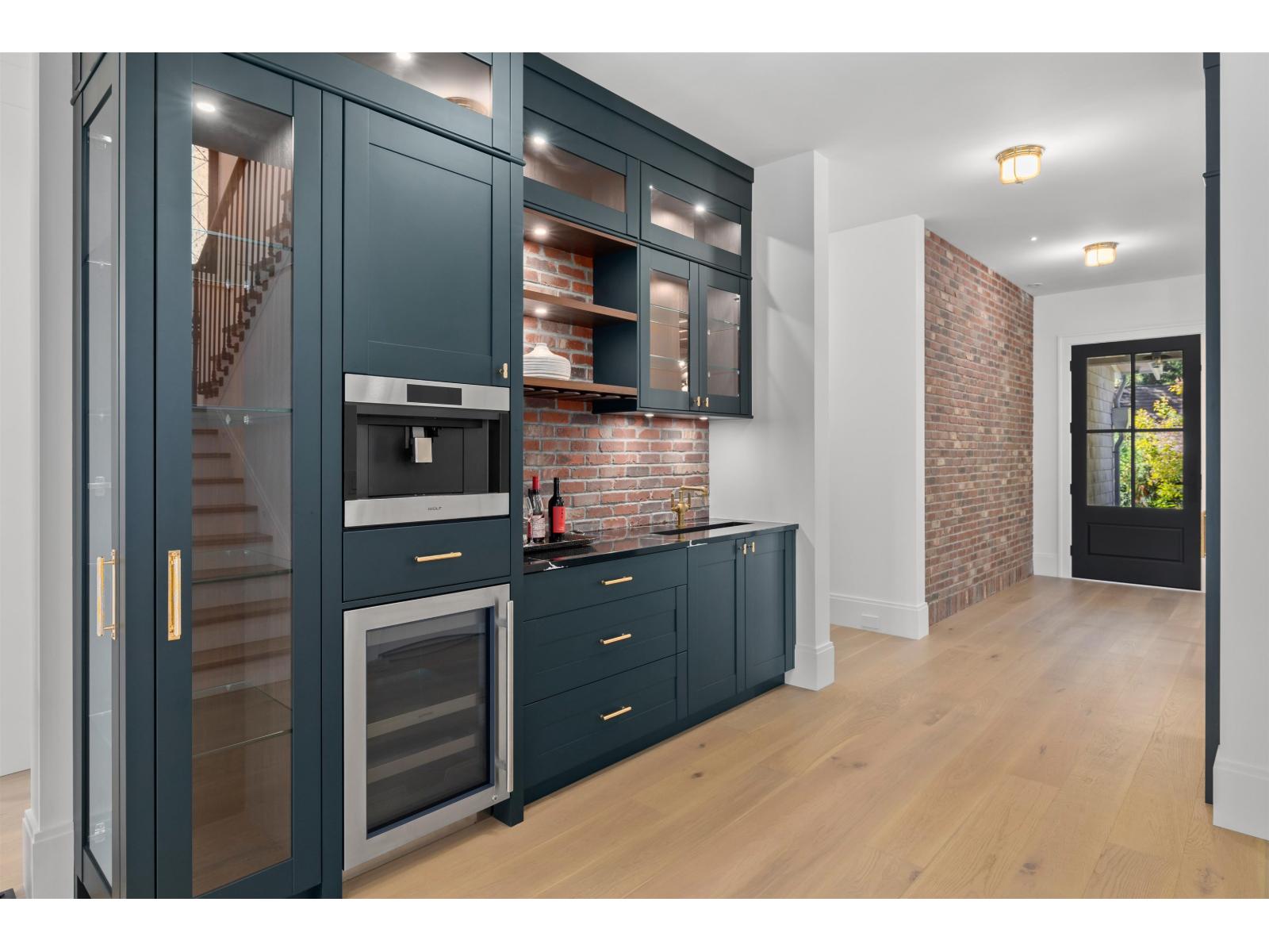 2422 CHRISTOPHERSON ROAD, Surrey