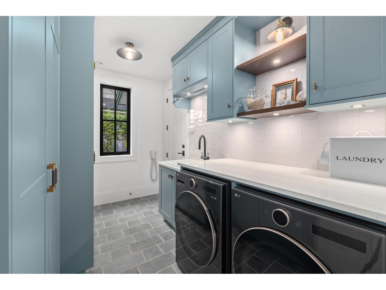 2422 CHRISTOPHERSON ROAD, Surrey