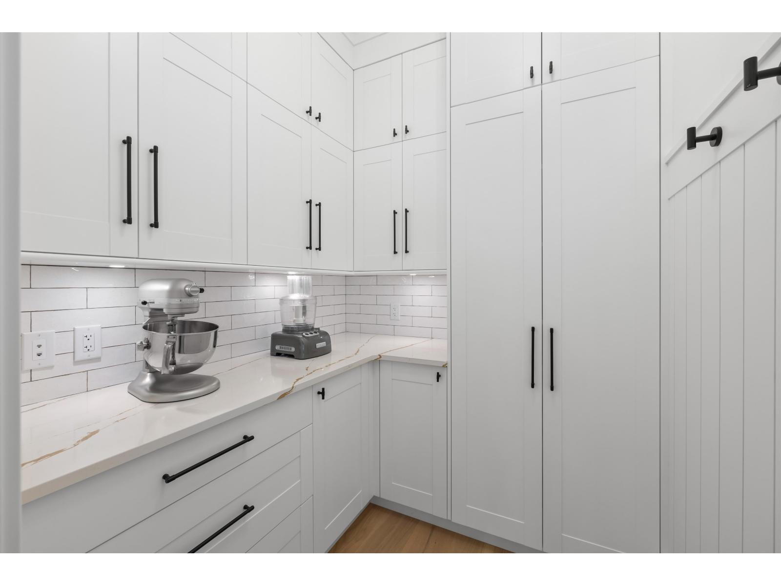 2422 CHRISTOPHERSON ROAD, Surrey