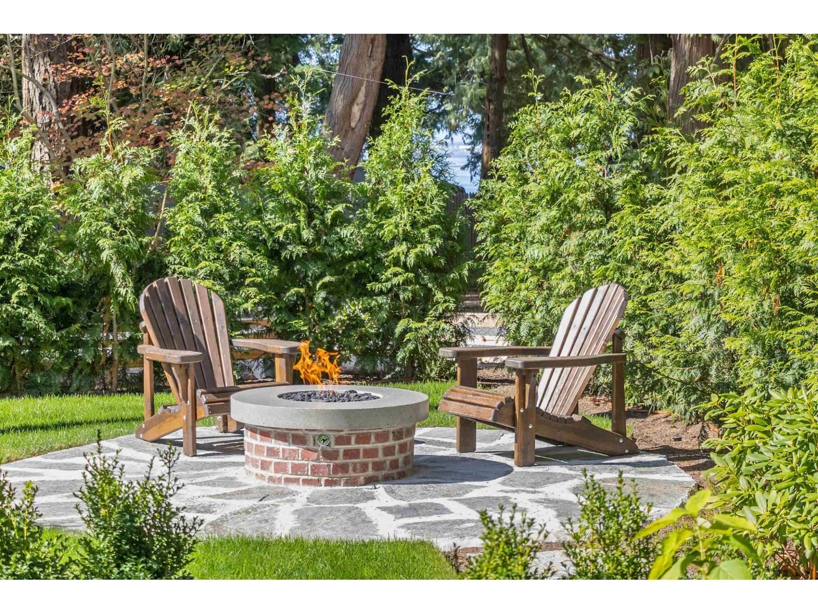 2422 CHRISTOPHERSON ROAD, Surrey