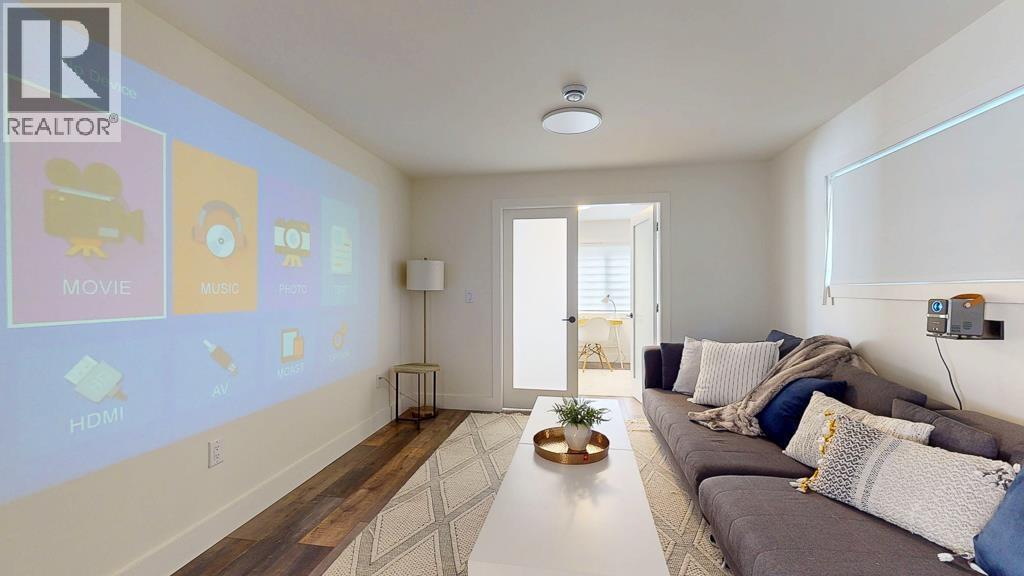 405 S FLETCHER ROAD, Gibsons