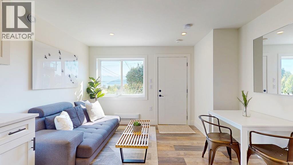 405 S FLETCHER ROAD, Gibsons