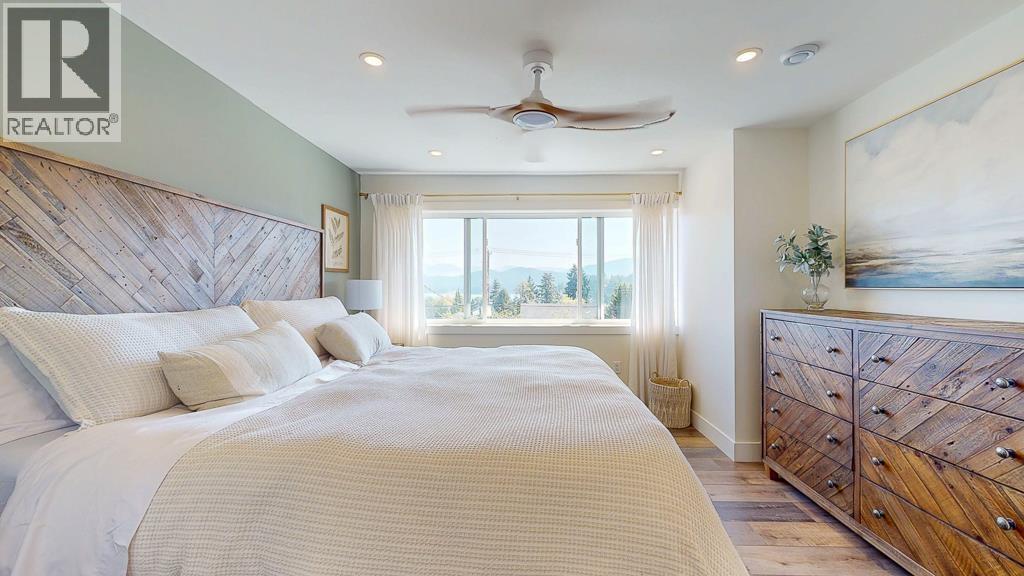 405 S FLETCHER ROAD, Gibsons