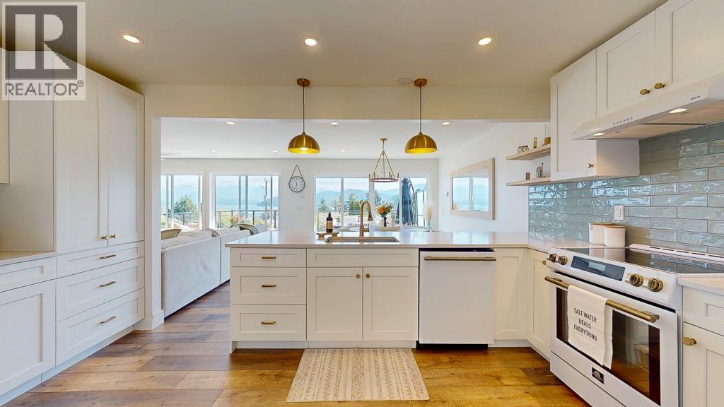 405 S FLETCHER ROAD, Gibsons