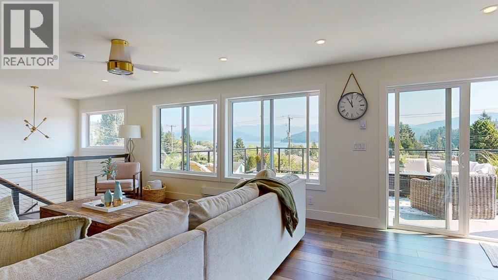 405 S FLETCHER ROAD, Gibsons