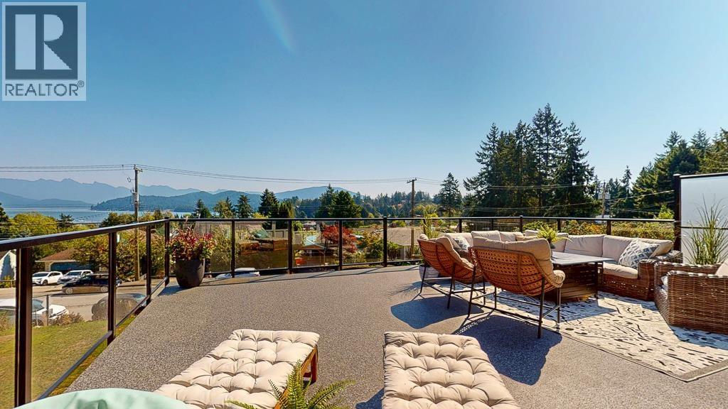 405 S FLETCHER ROAD, Gibsons