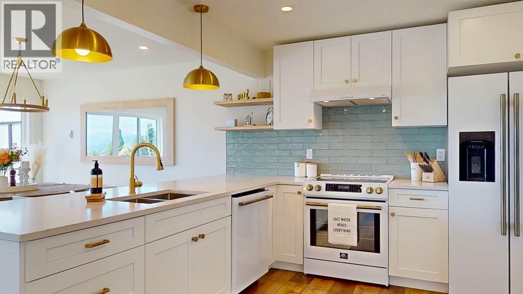 405 S FLETCHER ROAD, Gibsons