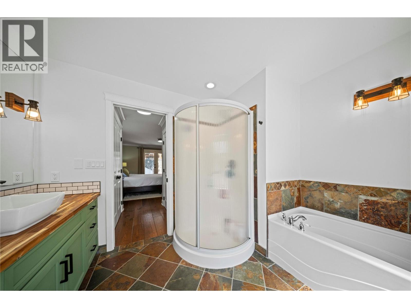 1548 ASSINIBOINE Road, Kamloops